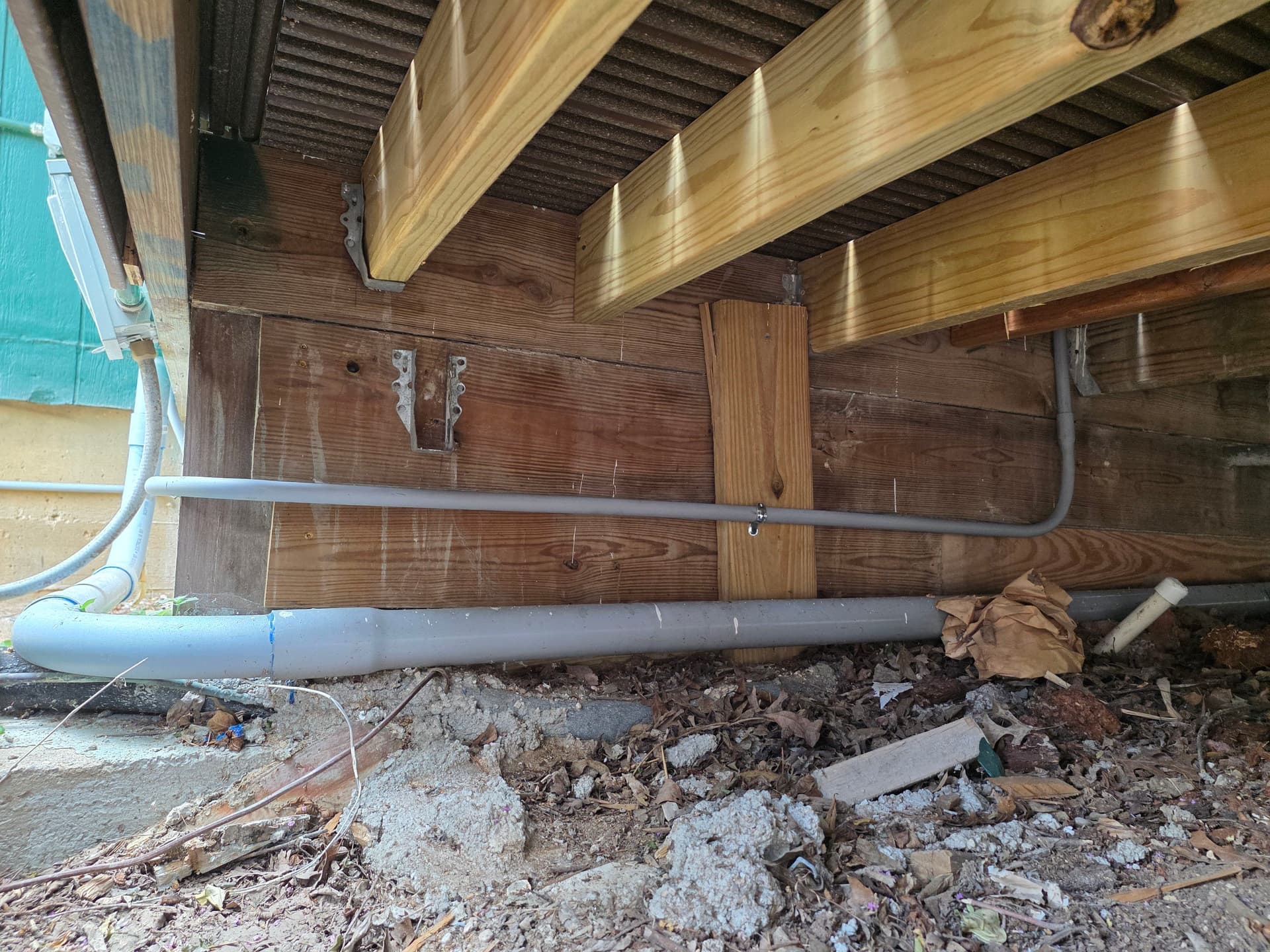 Gallery photos for Deck Outlet Upgrade Done Right - No Cords, No Compromises: Image #2